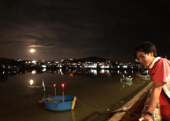 Nhà khách Hùng Hoa