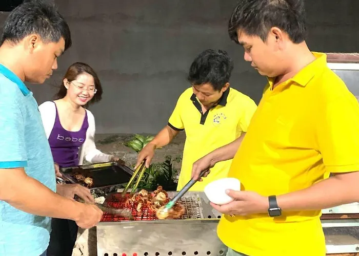 Nhà khách Hùng Hoa